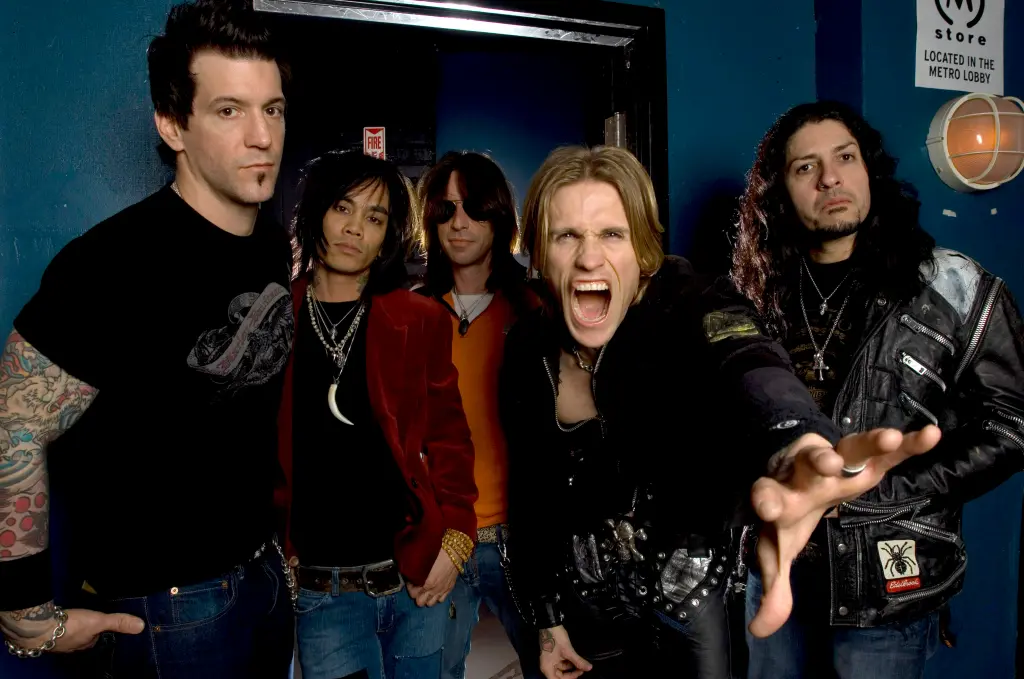 portrait american rock band buckcherry 138244137